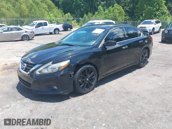 ✅ 2017 Nissan Altima SV • VIN: 1N4AL3APXHC247390 • Lot: 42687975. Listed on IAAI with 147,959 mi. Free auction sales archive from the USA and detailed vehicle history report at DreamBid. Image 2.