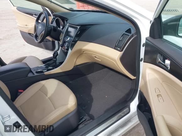 ✅ 2013 Hyundai Sonata SE • VIN: 5NPEC4AC9DH624255 • Lot: 43543753. Listed on IAAI with 74,961 mi. Free auction sales archive from the USA and detailed vehicle history report at DreamBid. Image 5.