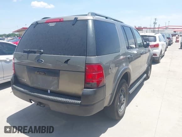 ✅ 2003 Ford Explorer XLS • VIN: 1FMZU62K93ZA84036 • Lot: 42769332. Listed on IAAI with 220,486 mi. Free auction sales archive from the USA and detailed vehicle history report at DreamBid. Image 4.