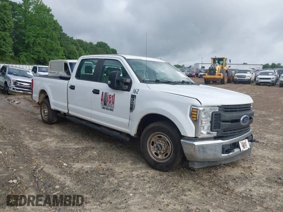 ✅ 2019 Ford F-250 XL • VIN: 1FT7W2A64KEF09039 • Lot: 42276282. Listed on IAAI with 168,341 mi. Free auction sales archive from the USA and detailed vehicle history report at DreamBid. Image 1.