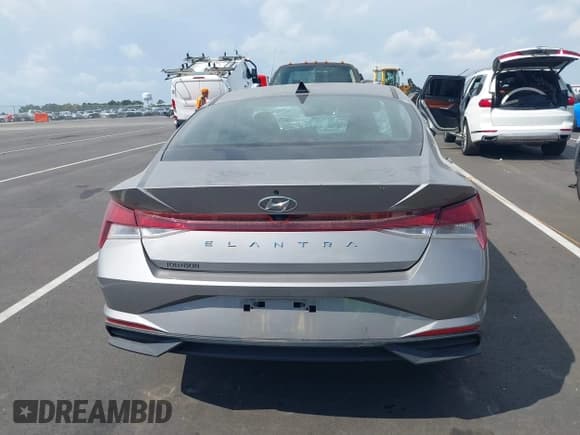 ✅ 2023 Hyundai Elantra SEL • VIN: KMHLM4AG3PU465990 • Lot: 43314922. Listed on IAAI with 51,529 mi. Free auction sales archive from the USA and detailed vehicle history report at DreamBid. Image 17.