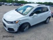 ✅ 2020 Chevrolet Trax LT • VIN: KL7CJPSB0LB057547 • Lot: 42302289. Wystawiony na IAAI z przebiegiem 46 590 mil. Bezpłatny archiwum sprzedaży aukcyjnych z USA i szczegółowy raport historii pojazdu na DreamBid. Zdjęcie 17.