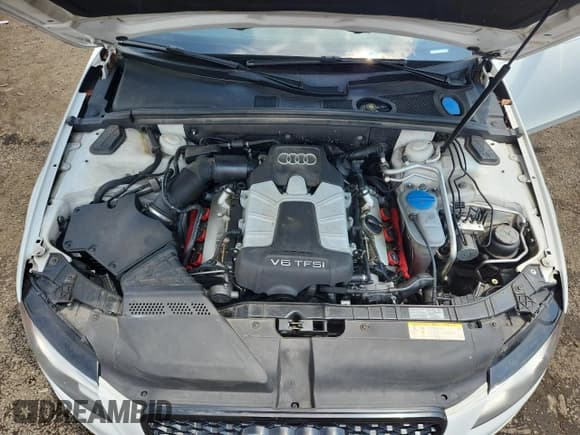 ✅ 2012 Audi S4 Premium Plus • VIN: WAUBGAFL4CA028438 • Lot: 64359805. Wystawiony na Copart z przebiegiem 137 999 mil. Bezpłatny archiwum sprzedaży aukcyjnych z USA i szczegółowy raport historii pojazdu na DreamBid. Zdjęcie 11.