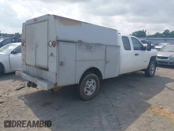 ✅ 2013 Chevrolet Silverado 2500HD Work Truck • VIN: 1GC2KVCG2DZ379092 • Lot: 42124836. Wystawiony na IAAI z przebiegiem Nie podano. Bezpłatny archiwum sprzedaży aukcyjnych z USA i szczegółowy raport historii pojazdu na DreamBid. Zdjęcie 4.