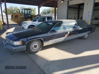 ✅ 1996 Cadillac Fleetwood • VIN: 1G6DW52P2TR710009 • Лот: 67530934. Опубликован ранее на Copart с пробегом 127 910 миль. Бесплатный доступ к архиву аукционных продаж из США и подробный отчёт об истории автомобиля на DreamBid. Изображение 1.