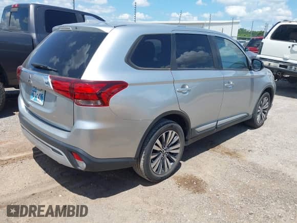 ✅ 2020 Mitsubishi Outlander ES • VIN: JA4AD2A32LZ042273 • Лот: 42573476. Опубликован ранее на IAAI с пробегом 59 571 миль. Бесплатный доступ к архиву аукционных продаж из США и подробный отчёт об истории автомобиля на DreamBid. Изображение 4.