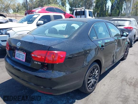 ✅ 2011 Volkswagen Jetta SE • VIN: 3VWDZ7AJ3BM113364 • Lot: 42814994. Listed on IAAI with 158,685 mi. Free auction sales archive from the USA and detailed vehicle history report at DreamBid. Image 4.