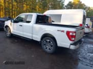 ✅ 2023 Ford F-150 XL • VIN: 1FTEX1CP5PKD77907 • Lot: 43580483. Wystawiony na IAAI z przebiegiem 13 387 mil. Bezpłatny archiwum sprzedaży aukcyjnych z USA i szczegółowy raport historii pojazdu na DreamBid. Zdjęcie 3.