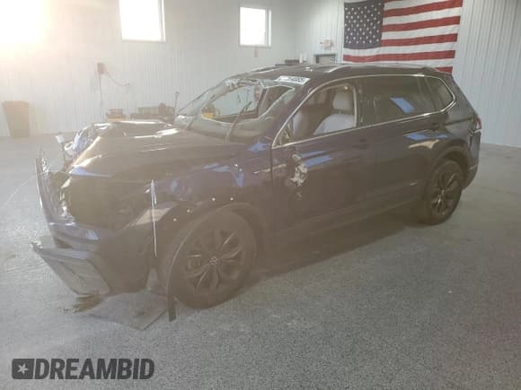 ✅ 2023 Volkswagen Tiguan SE • VIN: 3VV2B7AXXPM023740 • Lot: 81864085. Wystawiony na Copart z przebiegiem 78 108 mil. Bezpłatny archiwum sprzedaży aukcyjnych z USA i szczegółowy raport historii pojazdu na DreamBid. Zdjęcie 1.