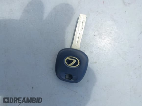 ✅ 2002 Lexus RX 300 • VIN: JTJGF10UX20124332 • Лот: 42420853. Опубликован ранее на IAAI с пробегом 207 459 миль. Бесплатный доступ к архиву аукционных продаж из США и подробный отчёт об истории автомобиля на DreamBid. Изображение 11.