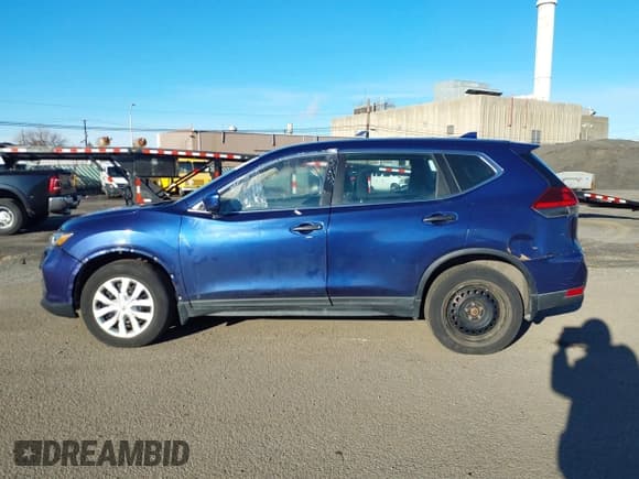 ✅ 2019 Nissan Rogue S • VIN: KNMAT2MV7KP537956 • Lot: 43807220. Listed on IAAI with 175,231 mi. Free auction sales archive from the USA and detailed vehicle history report at DreamBid. Image 14.