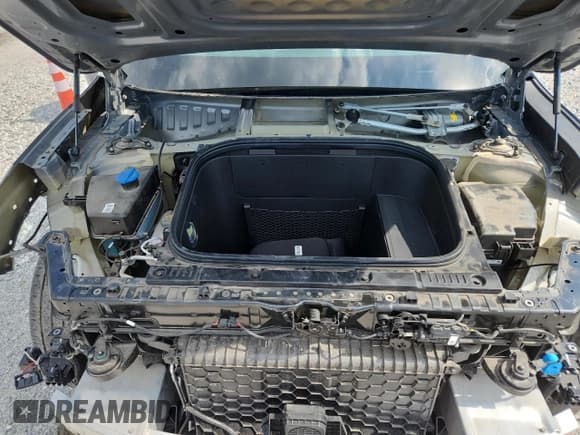 ✅ 2024 Kia EV9 Light Long Range • VIN: KNDAB5S1XR6030943 • Лот: 59886115. Опубликован ранее на Copart с пробегом 22 947 миль. Бесплатный доступ к архиву аукционных продаж из США и подробный отчёт об истории автомобиля на DreamBid. Изображение 11.