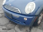 ✅ 2006 MINI Convertible • VIN: WMWRF33576TF64041 • Lot: 43548841. Wystawiony na IAAI z przebiegiem 102 550 mil. Bezpłatny archiwum sprzedaży aukcyjnych z USA i szczegółowy raport historii pojazdu na DreamBid. Zdjęcie 6.