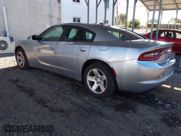 ✅ 2015 Dodge Charger Police • VIN: 2C3CDXAT6FH791257 • Лот: 43061750. Опубликован ранее на IAAI с пробегом 123 323 миль. Бесплатный доступ к архиву аукционных продаж из США и подробный отчёт об истории автомобиля на DreamBid. Изображение 3.