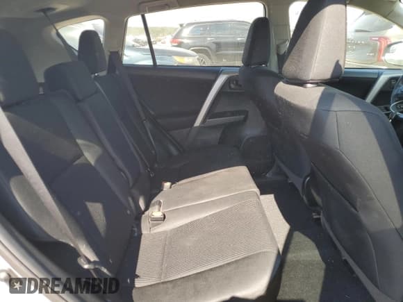 ✅ 2018 Toyota RAV4 LE • VIN: 2T3BFREV0JW709704 • Lot: 84770675. Listed on Copart with 137,937 mi. Free auction sales archive from the USA and detailed vehicle history report at DreamBid. Image 11.