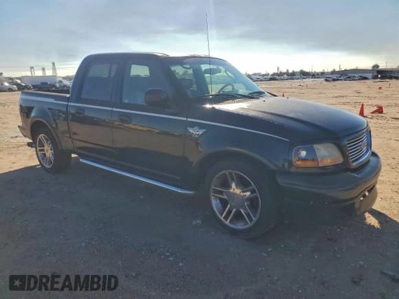 ✅ 2003 Ford F-150 Harley-Davidson • VIN: 1FTRW07343KD83293 • Лот: 94547995. Опубликован ранее на Copart с пробегом 176 233 миль. Бесплатный доступ к архиву аукционных продаж из США и подробный отчёт об истории автомобиля на DreamBid. Изображение 4.