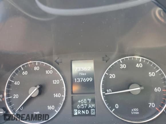 ✅ 2005 Mercedes-Benz C 240 • VIN: WDBRF81J55F631650 • Lot: 45498895. Wystawiony na Copart z przebiegiem 137 699 mil. Bezpłatny archiwum sprzedaży aukcyjnych z USA i szczegółowy raport historii pojazdu na DreamBid. Zdjęcie 9.