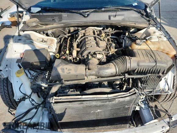 ✅ 2016 Dodge Challenger R/T • VIN: 2C3CDZBT6GH195691 • Lot: 87275345. Wystawiony na Copart z przebiegiem 92 775 mil. Bezpłatny archiwum sprzedaży aukcyjnych z USA i szczegółowy raport historii pojazdu na DreamBid. Zdjęcie 11.