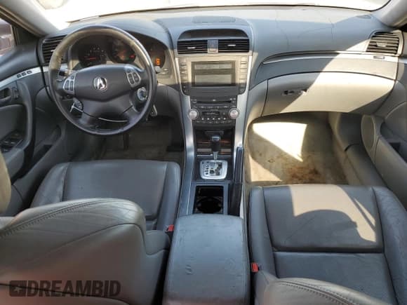 ✅ 2004 Acura TL • VIN: 19UUA66244A030324 • Lot: 82670185. Wystawiony na Copart z przebiegiem 195 028 mil. Bezpłatny archiwum sprzedaży aukcyjnych z USA i szczegółowy raport historii pojazdu na DreamBid. Zdjęcie 8.