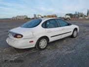✅ 1996 Ford Taurus G • VIN: 1FALP51U1TA243702 • Lot: 43843121. Wystawiony na IAAI z przebiegiem 132 222 mil. Bezpłatny archiwum sprzedaży aukcyjnych z USA i szczegółowy raport historii pojazdu na DreamBid. Zdjęcie 4.