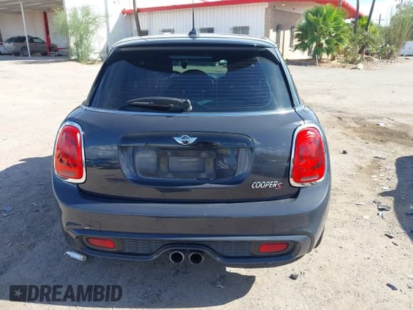 ✅ 2015 MINI Hardtop 4 Door S • VIN: WMWXU3C51F2B57173 • Лот: 42888874. Опубликован ранее на IAAI с пробегом 118 235 миль. Бесплатный доступ к архиву аукционных продаж из США и подробный отчёт об истории автомобиля на DreamBid. Изображение 17.