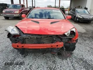 ✅ 2013 Hyundai Genesis Coupe Track • VIN: KMHHU6KJ7DU110344 • Lot: 87724405. Wystawiony na Copart z przebiegiem 95 358 mil. Bezpłatny archiwum sprzedaży aukcyjnych z USA i szczegółowy raport historii pojazdu na DreamBid. Zdjęcie 5.