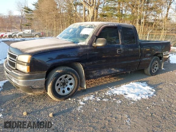 ✅ 2006 Chevrolet Silverado 1500 Work Truck • VIN: 1GCEC19X96Z274367 • Lot: 43838052. Wystawiony na IAAI z przebiegiem 206 517 mil. Bezpłatny archiwum sprzedaży aukcyjnych z USA i szczegółowy raport historii pojazdu na DreamBid. Zdjęcie 2.