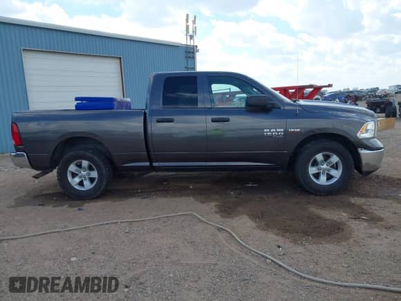 2019 Ram 1500 Tradesman z VIN 1C6RR6FT5KS741972, wystawiony jako IAAI lot #43344248 z przebiegiem 119 411 mil mil oraz . Historia ofert i sprzedaży dostępna na DreamBid. Obrazek 14.