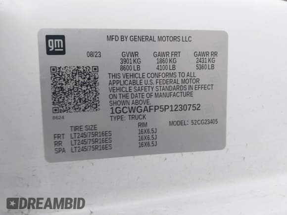 ✅ 2023 Chevrolet Express Cargo • VIN: 1GCWGAFP5P1230752 • Lot: 43732338. Wystawiony na IAAI z przebiegiem 42 696 mil. Bezpłatny archiwum sprzedaży aukcyjnych z USA i szczegółowy raport historii pojazdu na DreamBid. Zdjęcie 9.