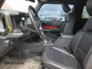 ✅ 2021 Ford Bronco • VIN: 1FMDE5CP7MLB07037 • Lot: 54140385. Wystawiony na Copart z przebiegiem 56 403 mil. Bezpłatny archiwum sprzedaży aukcyjnych z USA i szczegółowy raport historii pojazdu na DreamBid. Zdjęcie 7.