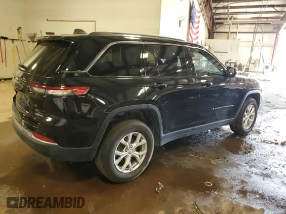 2022 Jeep Grand Cherokee Limited with VIN 1C4RJHBG2N8558292, listed as a Copart auction lot 68100935 with Not provided miles and Clean title. Bid and sale history available at DreamBid. Image 3.