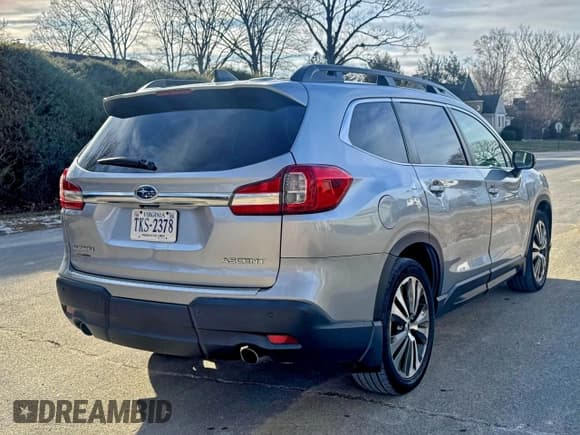 ✅ 2019 Subaru Ascent Premium • VIN: 4S4WMAHD8K3401529 • Lot: 96736955. Listed on Copart with 181,869 mi. Free auction sales archive from the USA and detailed vehicle history report at DreamBid. Image 4.