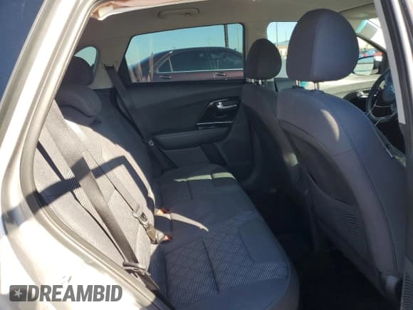 ✅ 2022 Kia Niro LXS • VIN: KNDCB3LC7N5548117 • Lot: 86599115. Listed on Copart with 83,813 mi. Free auction sales archive from the USA and detailed vehicle history report at DreamBid. Image 10.