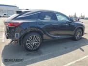 ✅ 2024 Lexus RX 450h+ Luxury • VIN: JTJCJMGA5R2014880 • Lot: 62349135. Wystawiony na Copart z przebiegiem 19 955 mil. Bezpłatny archiwum sprzedaży aukcyjnych z USA i szczegółowy raport historii pojazdu na DreamBid. Zdjęcie 3.