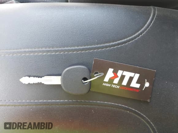 ✅ 2007 Chevrolet Suburban LT • VIN: 3GNFC16027G286929 • Lot: 41648787. Listed on IAAI with 219,212 mi. Free auction sales archive from the USA and detailed vehicle history report at DreamBid. Image 11.