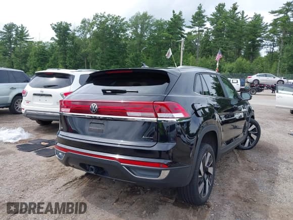 ✅ 2024 Volkswagen Atlas SE • VIN: 1V2HE2CA9RC227301 • Лот: 42706589. Опубликован ранее на IAAI с пробегом 35 927 миль. Бесплатный доступ к архиву аукционных продаж из США и подробный отчёт об истории автомобиля на DreamBid. Изображение 4.