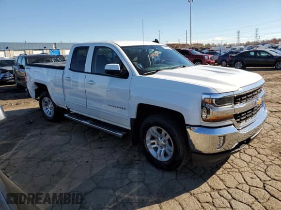 ✅ 2019 Chevrolet Silverado 1500 LT • VIN: 2GCVKPEC9K1174944 • Lot: 79903274. Listed on Copart with 39,234 mi. Free auction sales archive from the USA and detailed vehicle history report at DreamBid. Image 4.