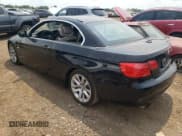 ✅ 2012 BMW 3 Series 328i • VIN: WBADW3C5XCE823421 • Лот: 71352964. Опубликован ранее на Copart с пробегом 82 388 миль. Бесплатный доступ к архиву аукционных продаж из США и подробный отчёт об истории автомобиля на DreamBid. Изображение 2.