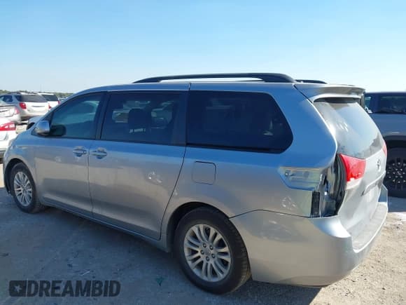 ✅ 2013 Toyota Sienna Limited • VIN: 5TDYK3DC9DS377349 • Lot: 43434783. Listed on IAAI with 199,355 mi. Free auction sales archive from the USA and detailed vehicle history report at DreamBid. Image 15.