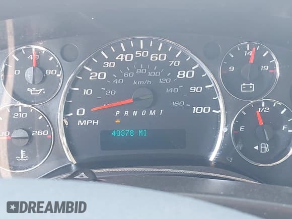 ✅ 2018 Chevrolet Express Cargo • VIN: 1GCWGAFP6J1287713 • Lot: 42946863. Listed on IAAI with 40,378 mi. Free auction sales archive from the USA and detailed vehicle history report at DreamBid. Image 7.