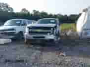 ✅ 2013 Chevrolet Silverado 2500HD Work Truck • VIN: 1GC2KVCG2DZ385023 • Lot: 42302809. Wystawiony na IAAI z przebiegiem 311 928 mil. Bezpłatny archiwum sprzedaży aukcyjnych z USA i szczegółowy raport historii pojazdu na DreamBid. Zdjęcie 12.