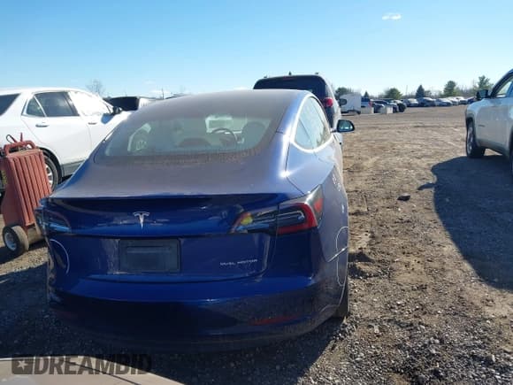 ✅ 2020 Tesla Model 3 Long Range • VIN: 5YJ3E1EB2LF547050 • Lot: 43701443. Wystawiony na IAAI z przebiegiem 70 410 mil. Bezpłatny archiwum sprzedaży aukcyjnych z USA i szczegółowy raport historii pojazdu na DreamBid. Zdjęcie 15.