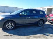 ✅ 2015 Nissan Pathfinder Platinum • VIN: 5N1AR2MM4FC660984 • Lot: 43440248. Listed on IAAI with 141,698 mi. Free auction sales archive from the USA and detailed vehicle history report at DreamBid. Image 14.