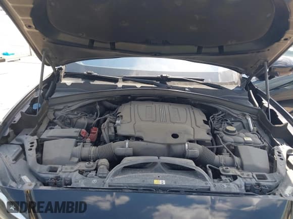 ✅ 2017 Jaguar F-Pace S • VIN: SADCM2BV4HA054689 • Lot: 43362788. Wystawiony na IAAI z przebiegiem 119 513 mil. Bezpłatny archiwum sprzedaży aukcyjnych z USA i szczegółowy raport historii pojazdu na DreamBid. Zdjęcie 10.