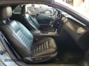 ✅ 2009 Ford Mustang GT • VIN: 1ZVHT85H095126959 • Lot: 63859165. Wystawiony na Copart z przebiegiem 80 520 mil. Bezpłatny archiwum sprzedaży aukcyjnych z USA i szczegółowy raport historii pojazdu na DreamBid. Zdjęcie 7.