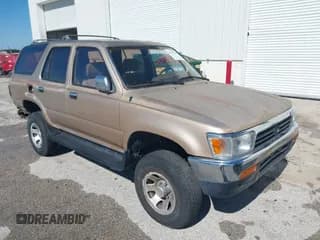 ✅ 1995 Toyota 4Runner • VIN: JT3VN29V3S0045538 • Лот: 43397240. Опубликован ранее на IAAI с пробегом 236 335 миль. Бесплатный доступ к архиву аукционных продаж из США и подробный отчёт об истории автомобиля на DreamBid. Изображение 1.
