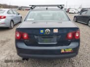 ✅ 2009 Volkswagen Jetta S • VIN: 3VWHZ71K19M072219 • Lot: 43748830. Wystawiony na IAAI z przebiegiem 147 367 mil. Bezpłatny archiwum sprzedaży aukcyjnych z USA i szczegółowy raport historii pojazdu na DreamBid. Zdjęcie 16.