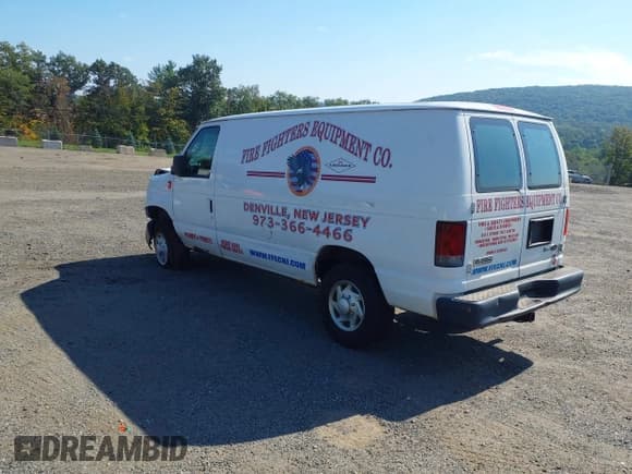 ✅ 2013 Ford Econoline Cargo Commercial • VIN: 1FTSE3EL6DDA73189 • Лот: 42652947. Опубликован ранее на IAAI с пробегом 175 106 миль. Бесплатный доступ к архиву аукционных продаж из США и подробный отчёт об истории автомобиля на DreamBid. Изображение 3.