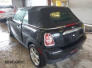 ✅ 2013 MINI Convertible • VIN: WMWZN3C52DT265876 • Лот: 43781528. Опубликован ранее на IAAI с пробегом 121 319 миль. Бесплатный доступ к архиву аукционных продаж из США и подробный отчёт об истории автомобиля на DreamBid. Изображение 3.