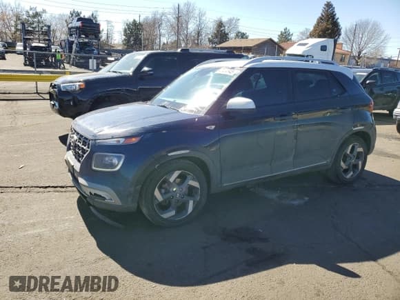 ✅ 2022 Hyundai Venue SEL • VIN: KMHRC8A33NU151481 • Lot: 47434845. Listed on Copart with 31,888 mi. Free auction sales archive from the USA and detailed vehicle history report at DreamBid. Image 1.